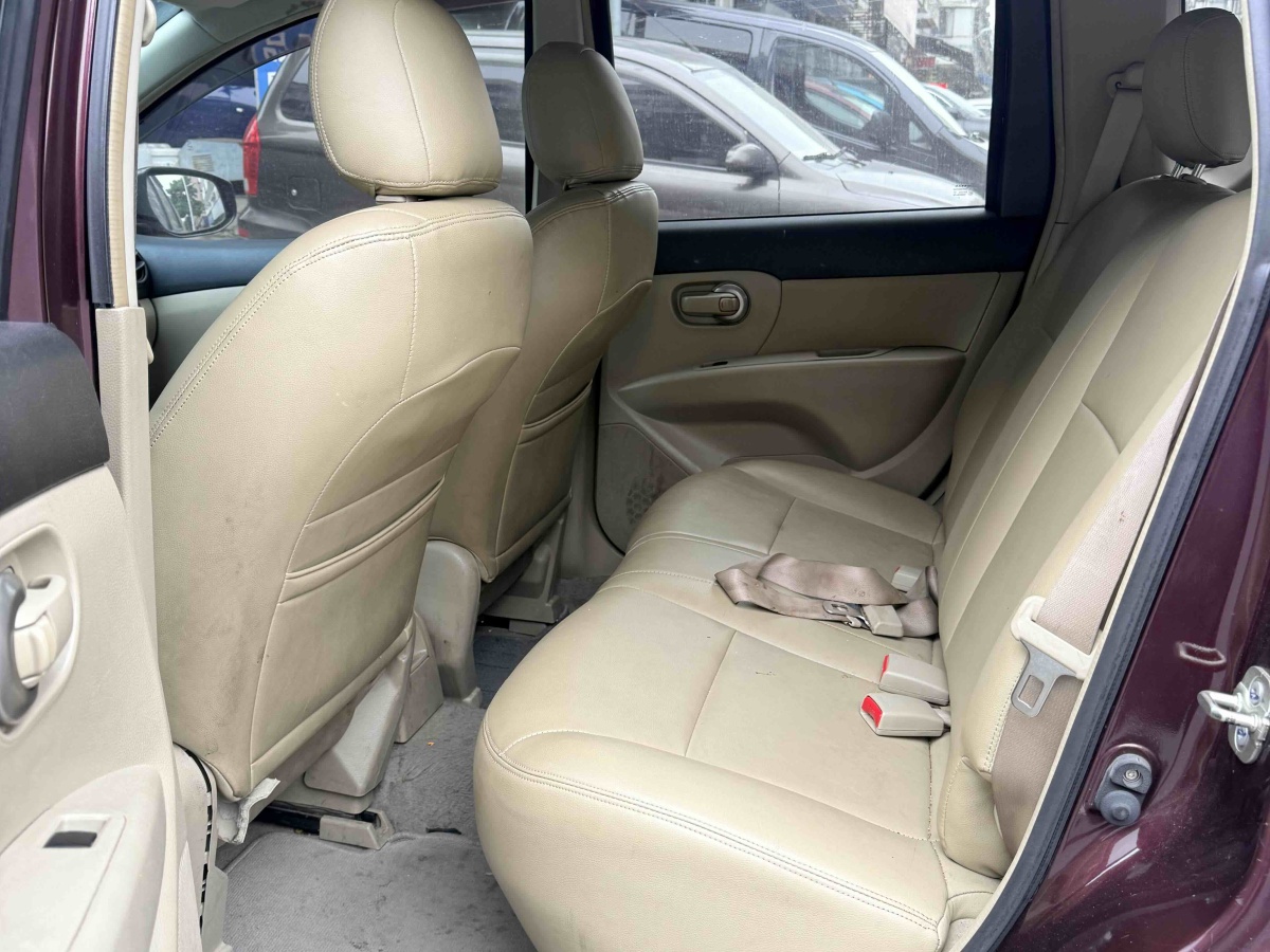 日产 骊威 2013 汽车图片 #6