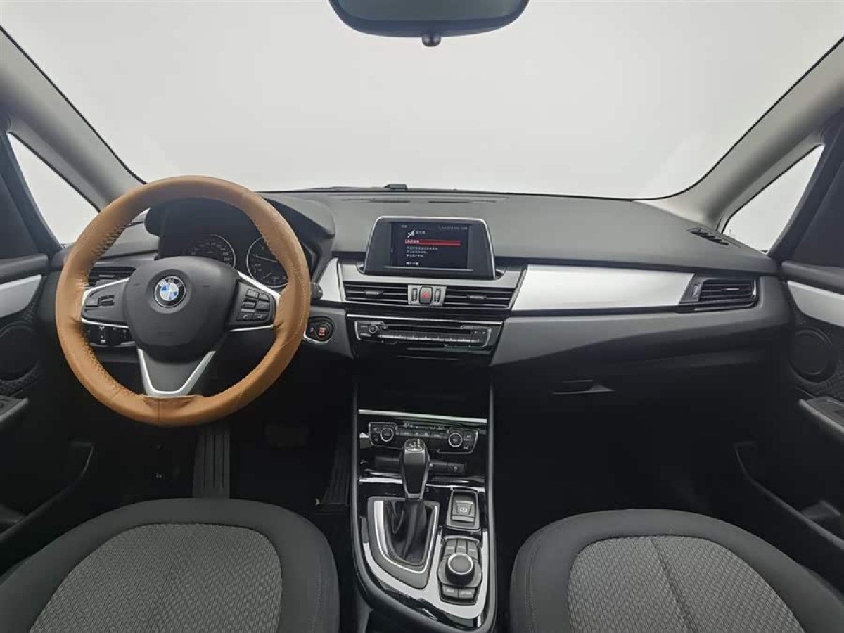 BMW 2 Series Gran Tourer 2018 immagine di auto #6