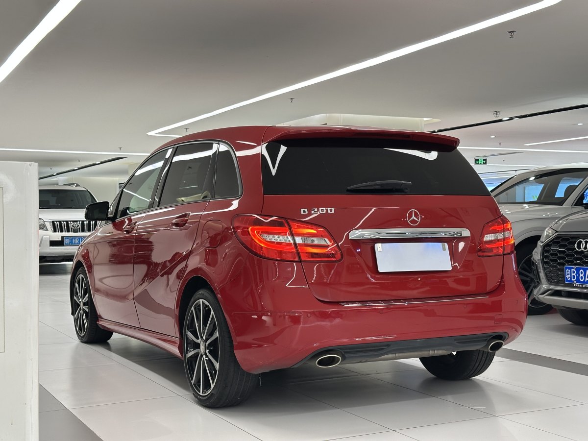 Mercedes-Benz B Class 2012 car image #6