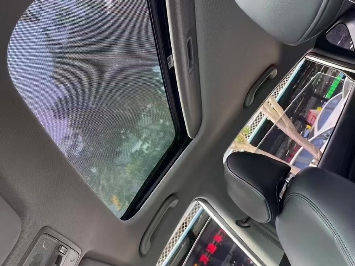 Hyundai Reina 2018 car image #6