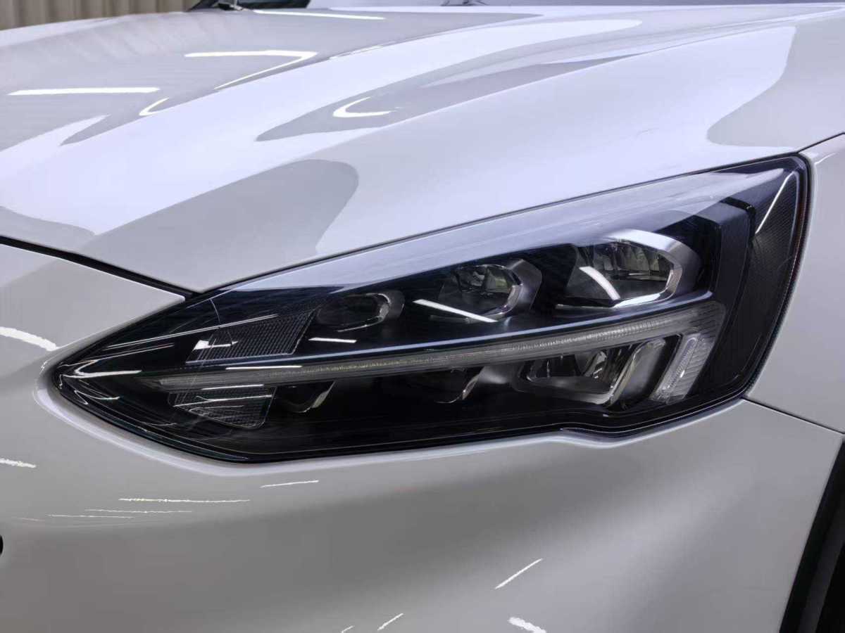 Ford Focus Active 2019 immagine di auto #6