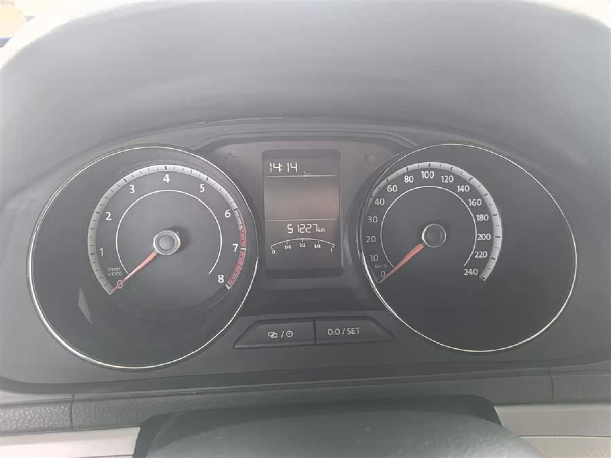 Volkswagen Cross Lavida 2016 immagine di auto #6