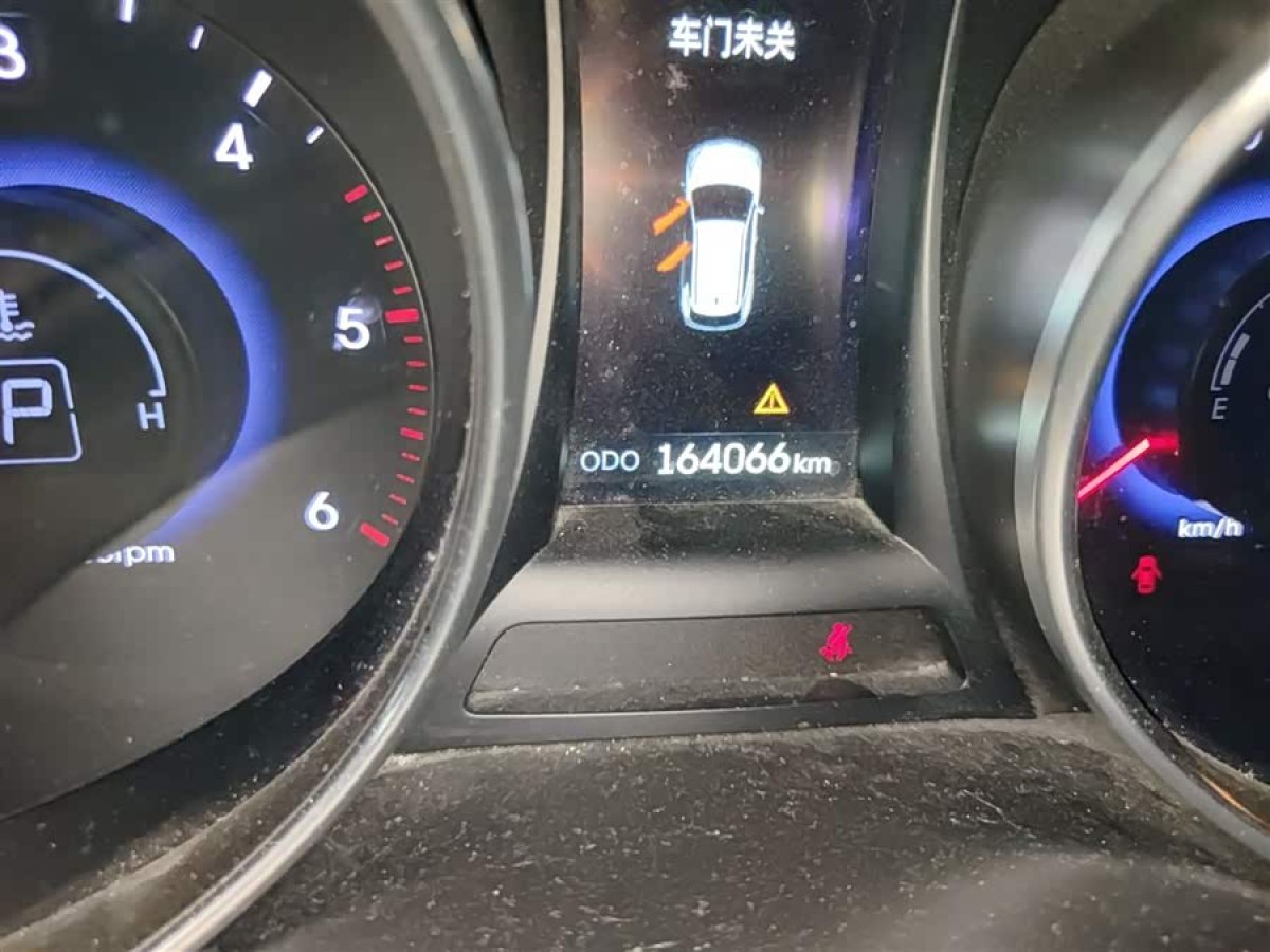 Hyundai Grand Santa Fe 2013 #6 Hyundai Grand Santa Fe 2013 car image #6