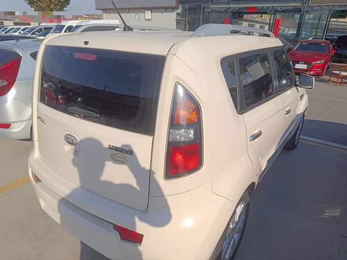 起亚 秀尔 2015 汽车图片 #6