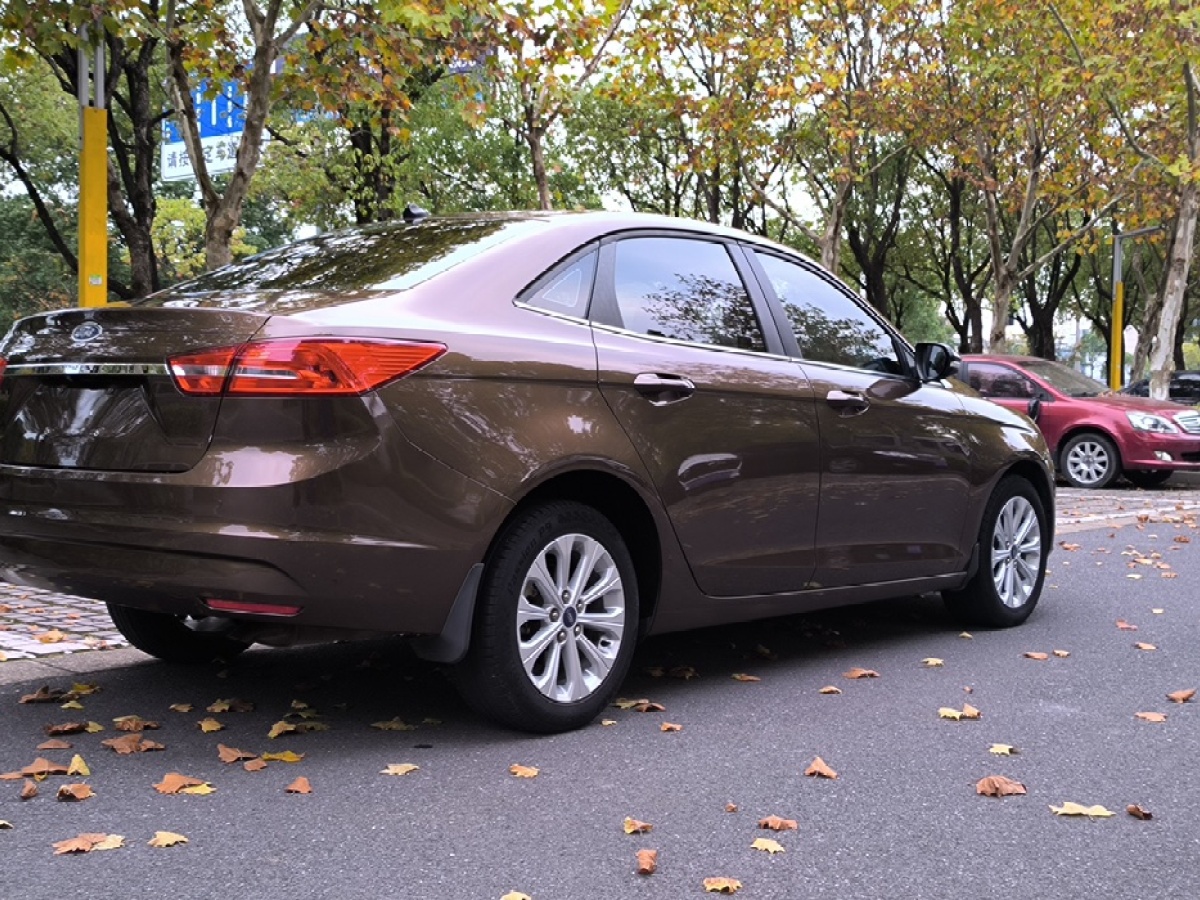 Ford Escort 2018 car image #6