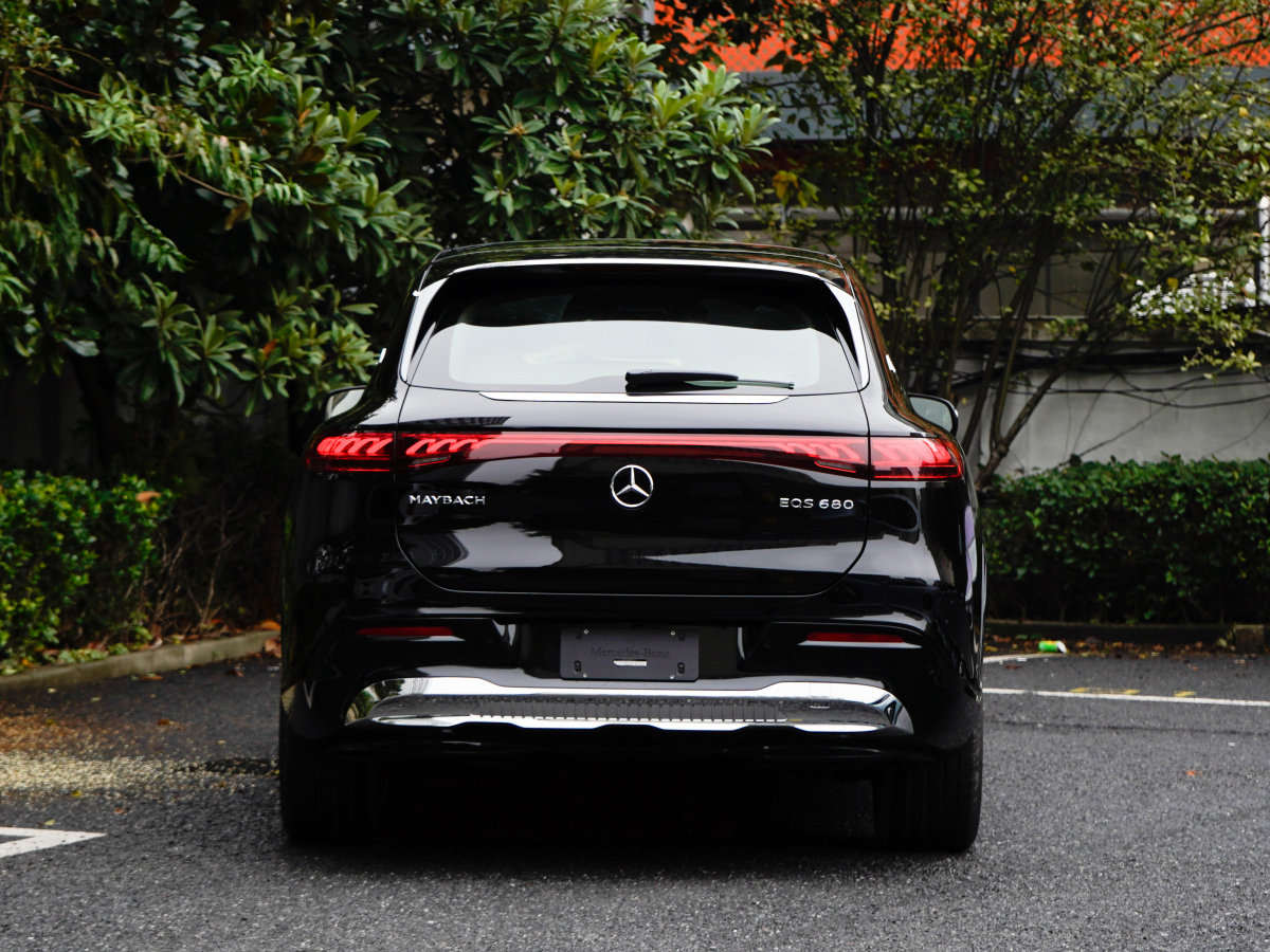 Mercedes-Benz MaybachEQS SUV 2025 car image #6