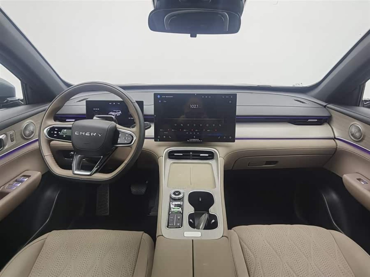 Chery Tiggo8 PLUS C-DM 2024 immagine di auto #6