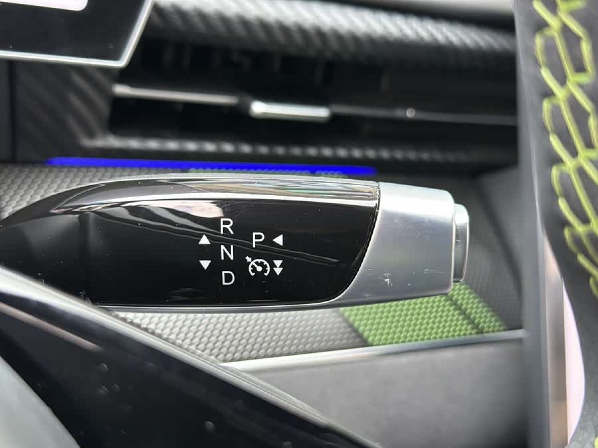 哪吒汽车 哪吒GT 2023 汽车图片 #6