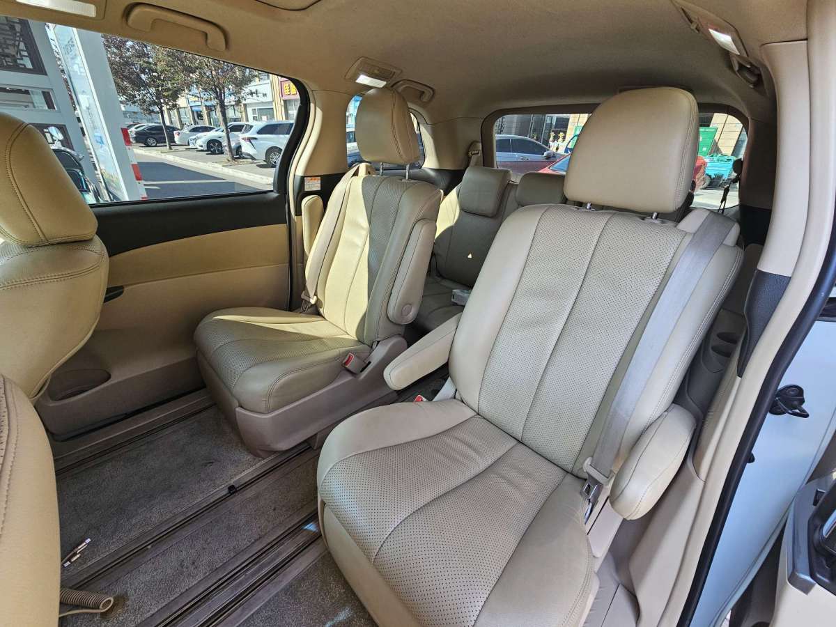 Toyota Previa 2018 car image #6