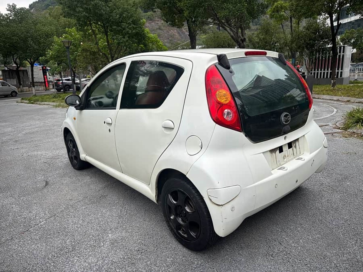 BYD F0 2014 car image #6