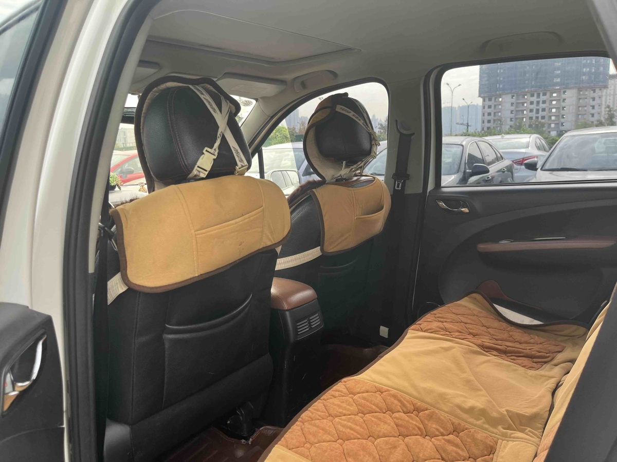 Forthing JOYEAR 2015 imagem de carro #6