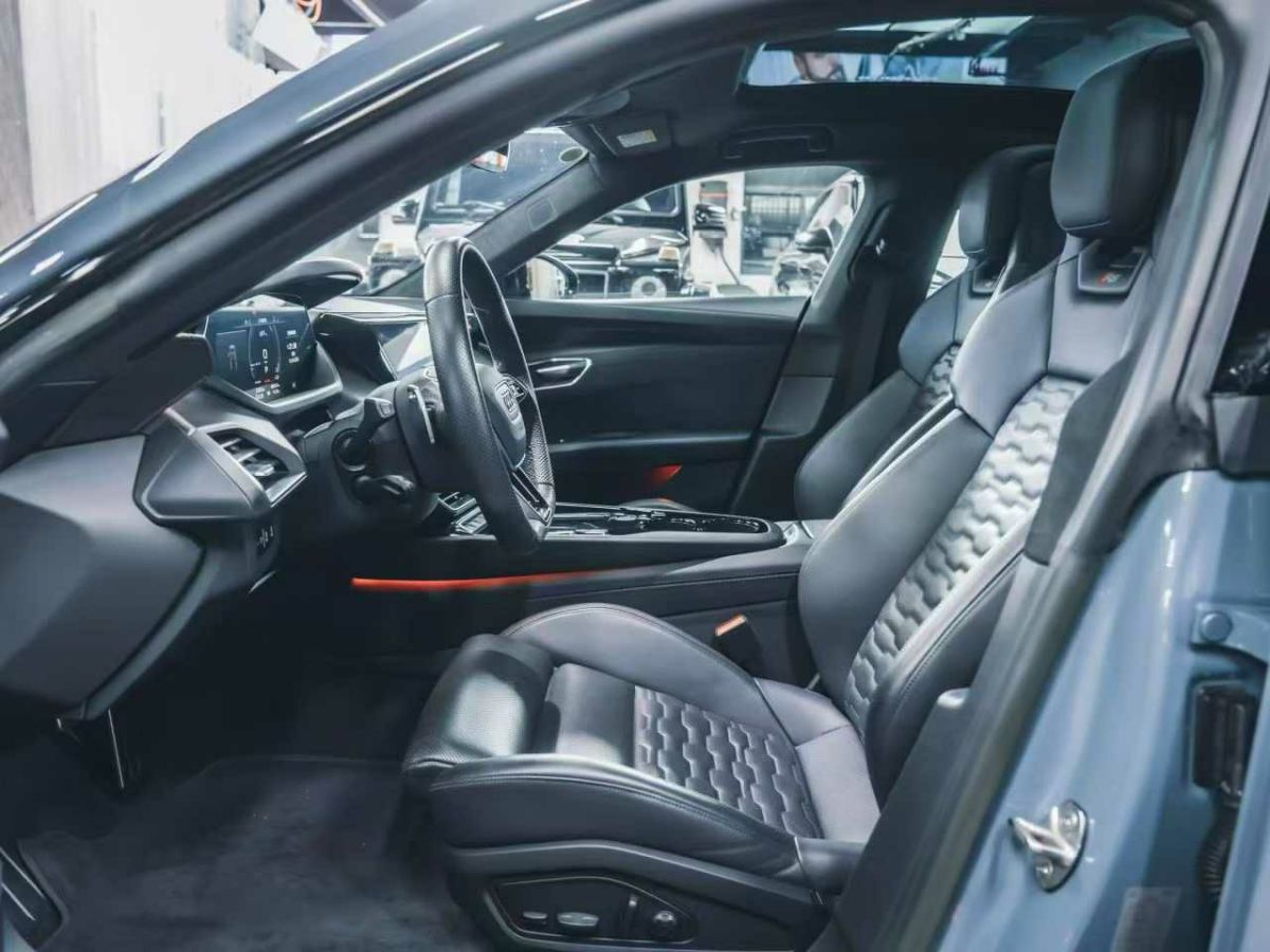 Audi e-tron GT 2022 car image #6