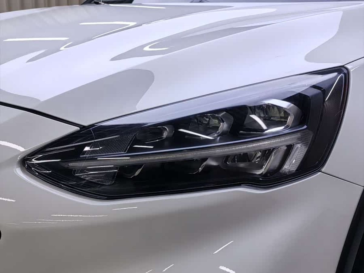 Ford Focus Active 2019 #6 Ford Focus Active 2019 car image #6