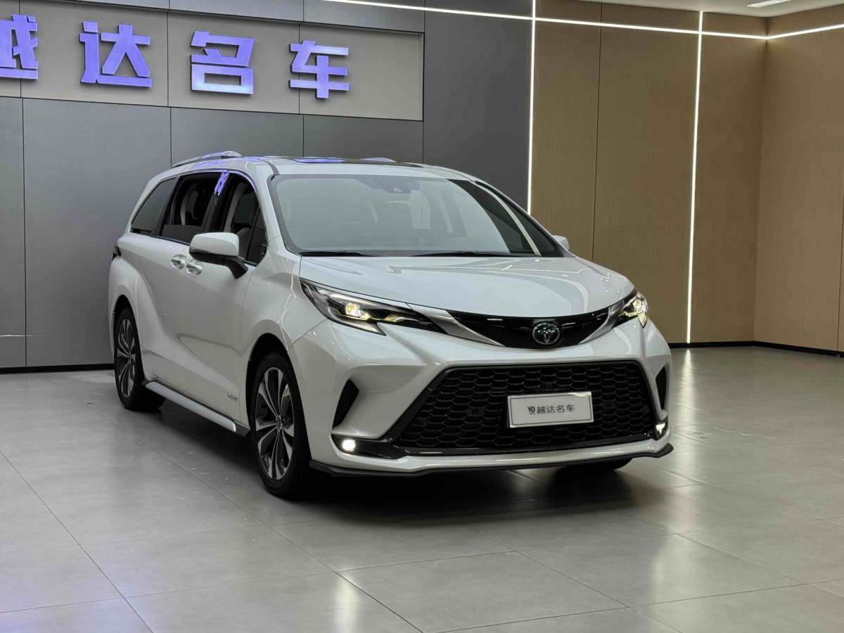 Toyota Granvia 2024 immagine di auto #6