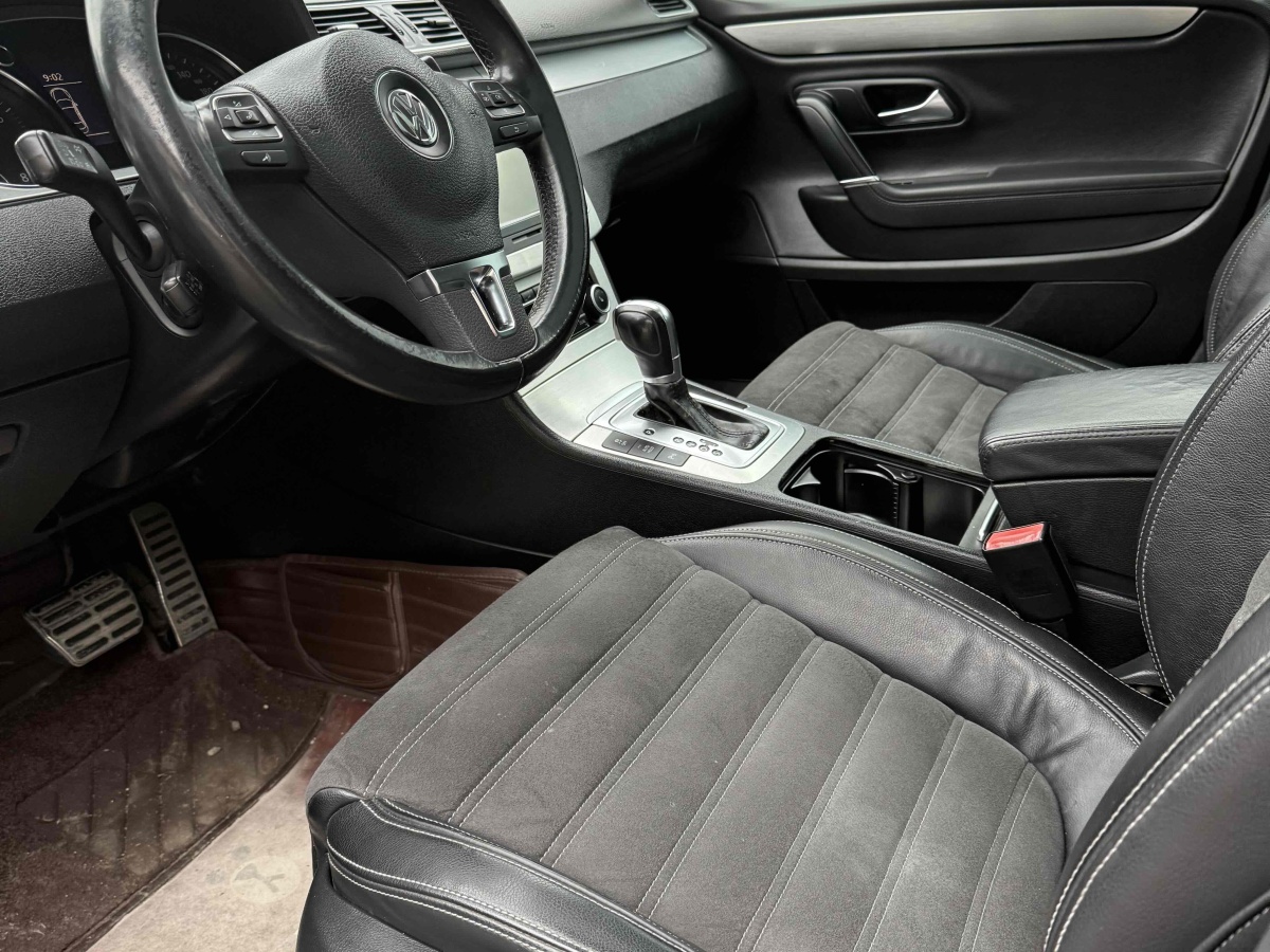 Volkswagen CC 2012 car image #6