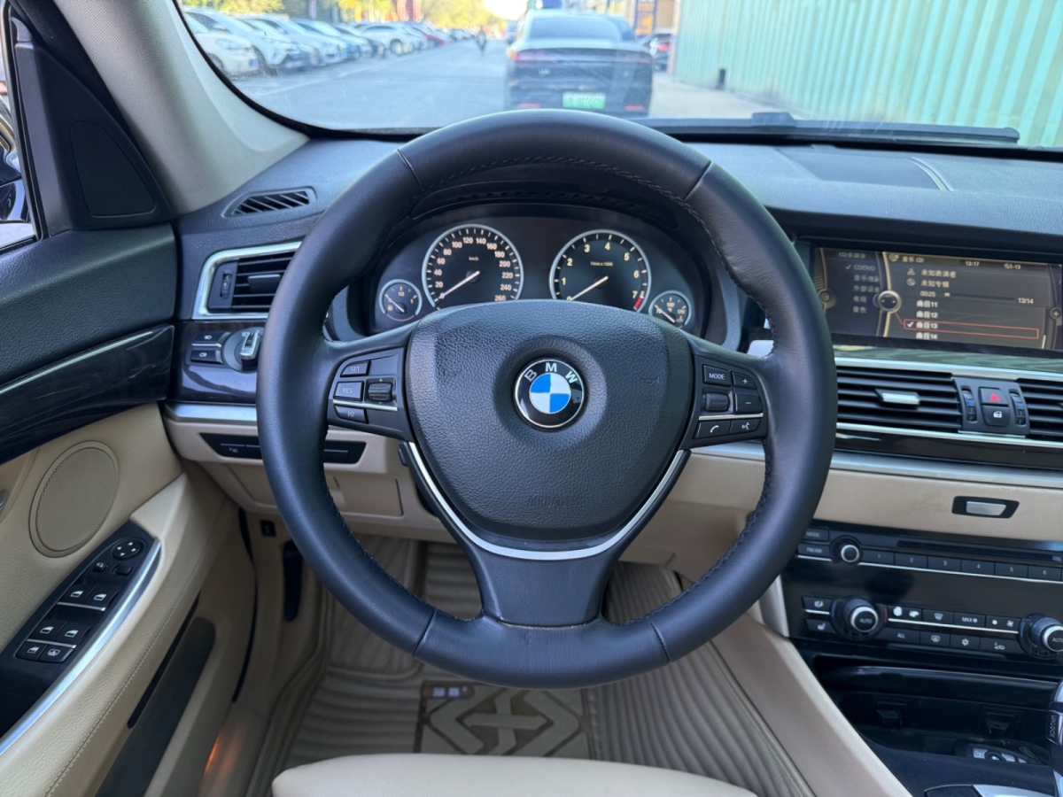 BMW 5 Series GT 2010 immagine di auto #6