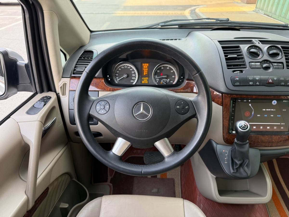 Mercedes-Benz Viano (Imported) 2014 car image #6
