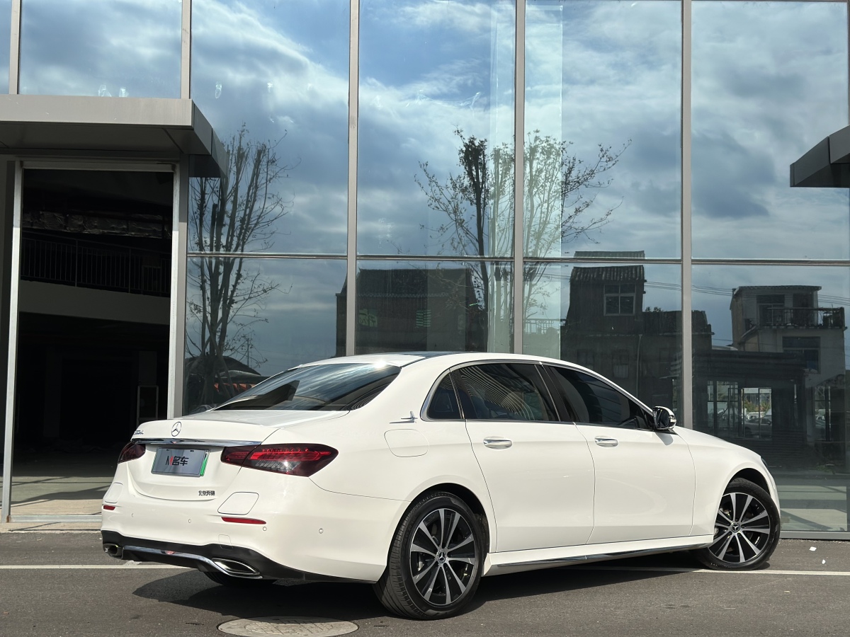 Mercedes-Benz E Class New Energy 2022 car image #6