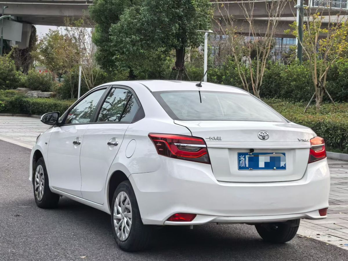 Toyota Vios 2023 immagine di auto #6