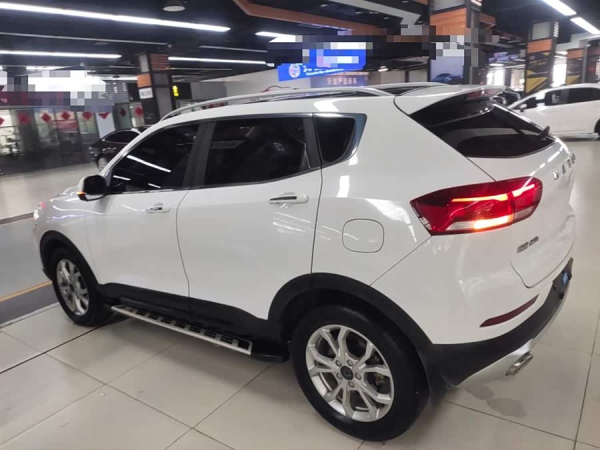 Haval H2s 2019 #6 Haval H2s 2019 car image #6