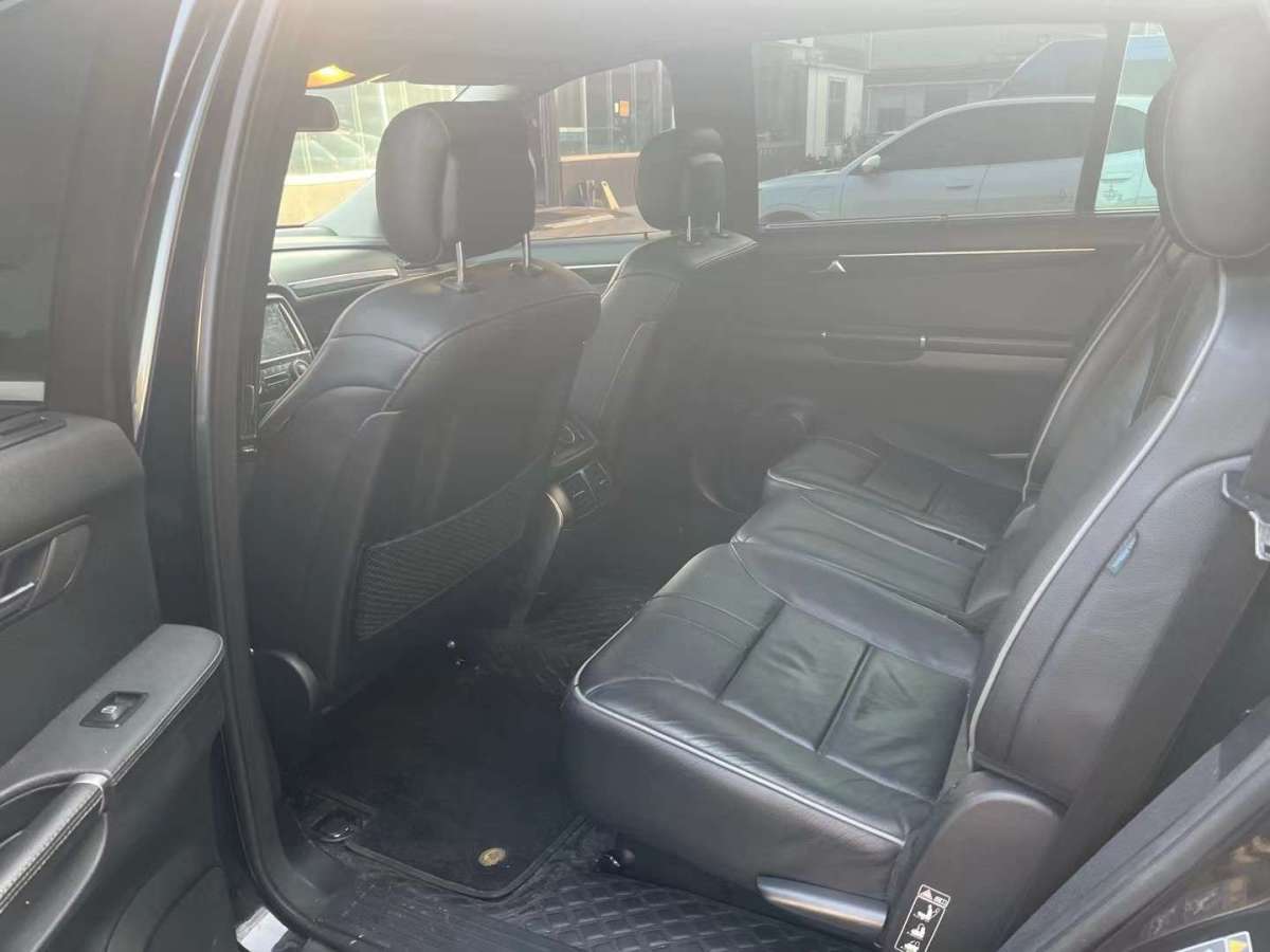 Mercedes-Benz R Class 2017 car image #6