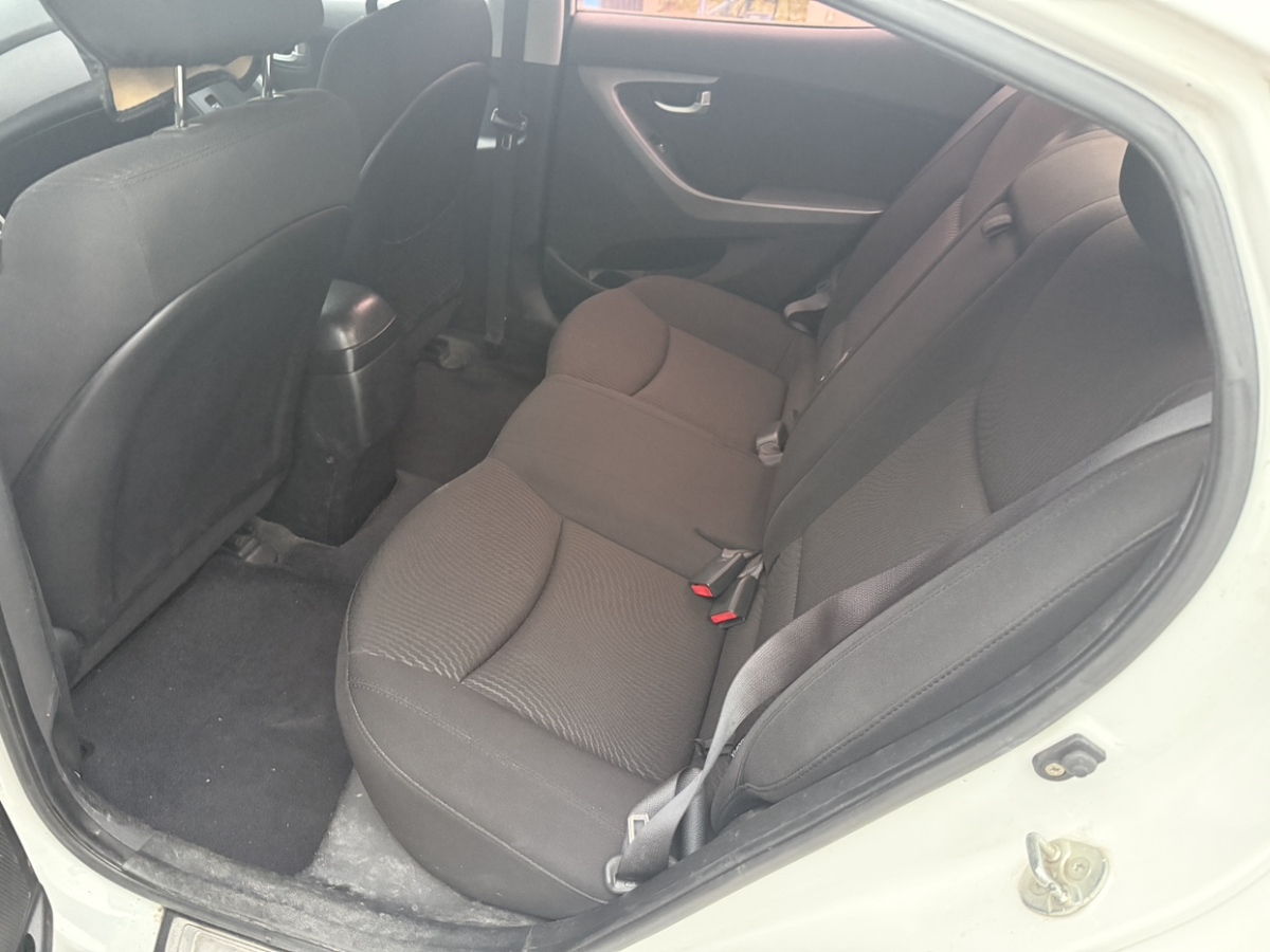 Hyundai Elantra MD 2015 car image #6