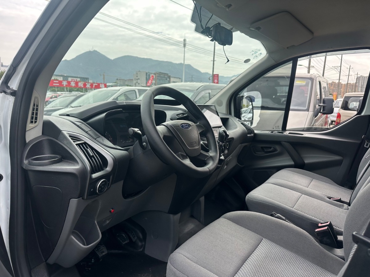 Ford Transit 2016 car image #6