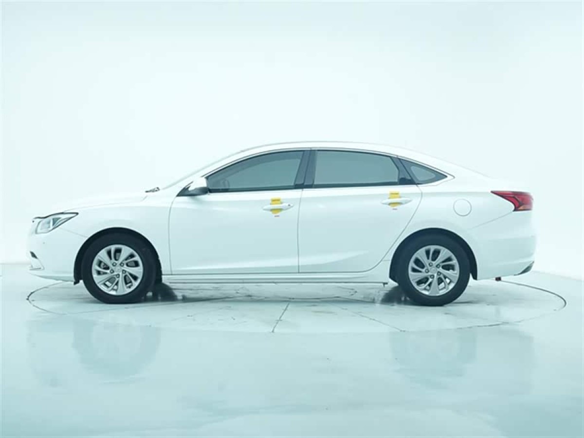 Changan Raeton 2018 #6 Changan Raeton 2018 car image #6