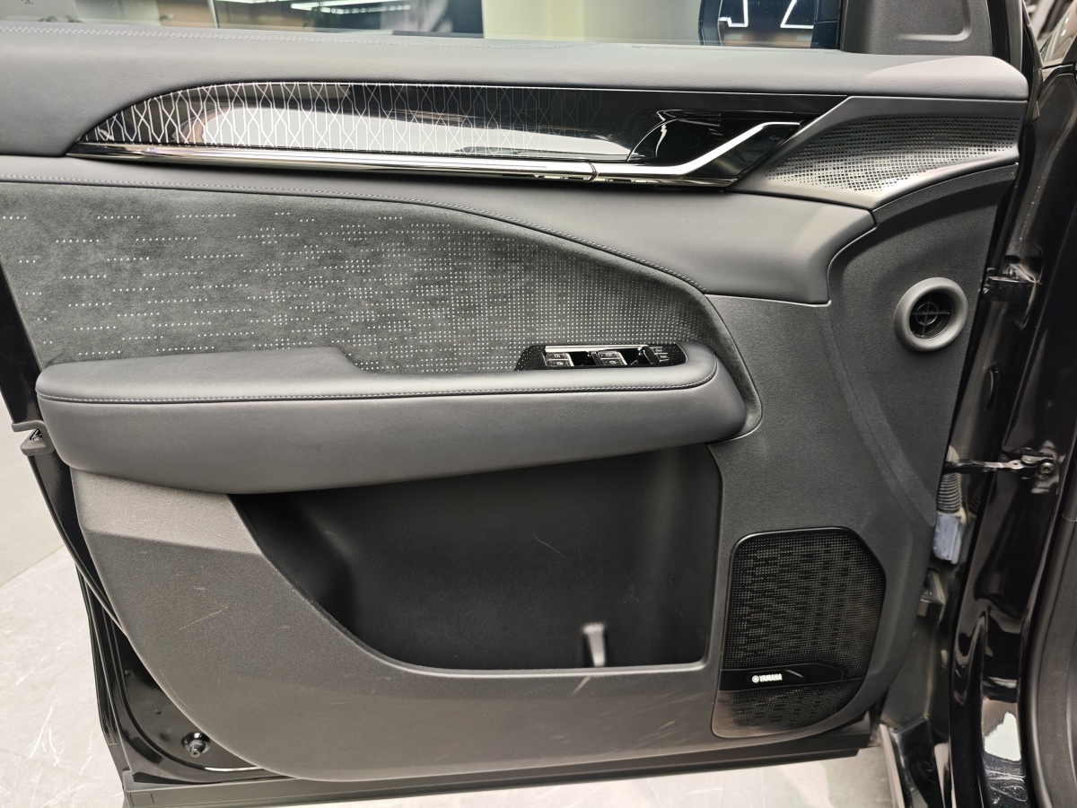 Hyundai Coupe 2023 صورة سيارة #6