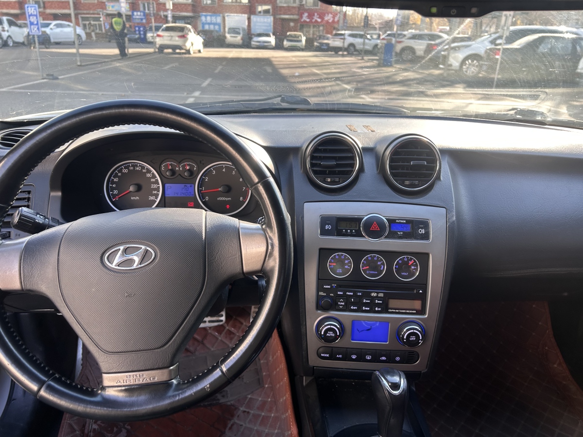 Hyundai Coupe 2008 imagen de coche #6