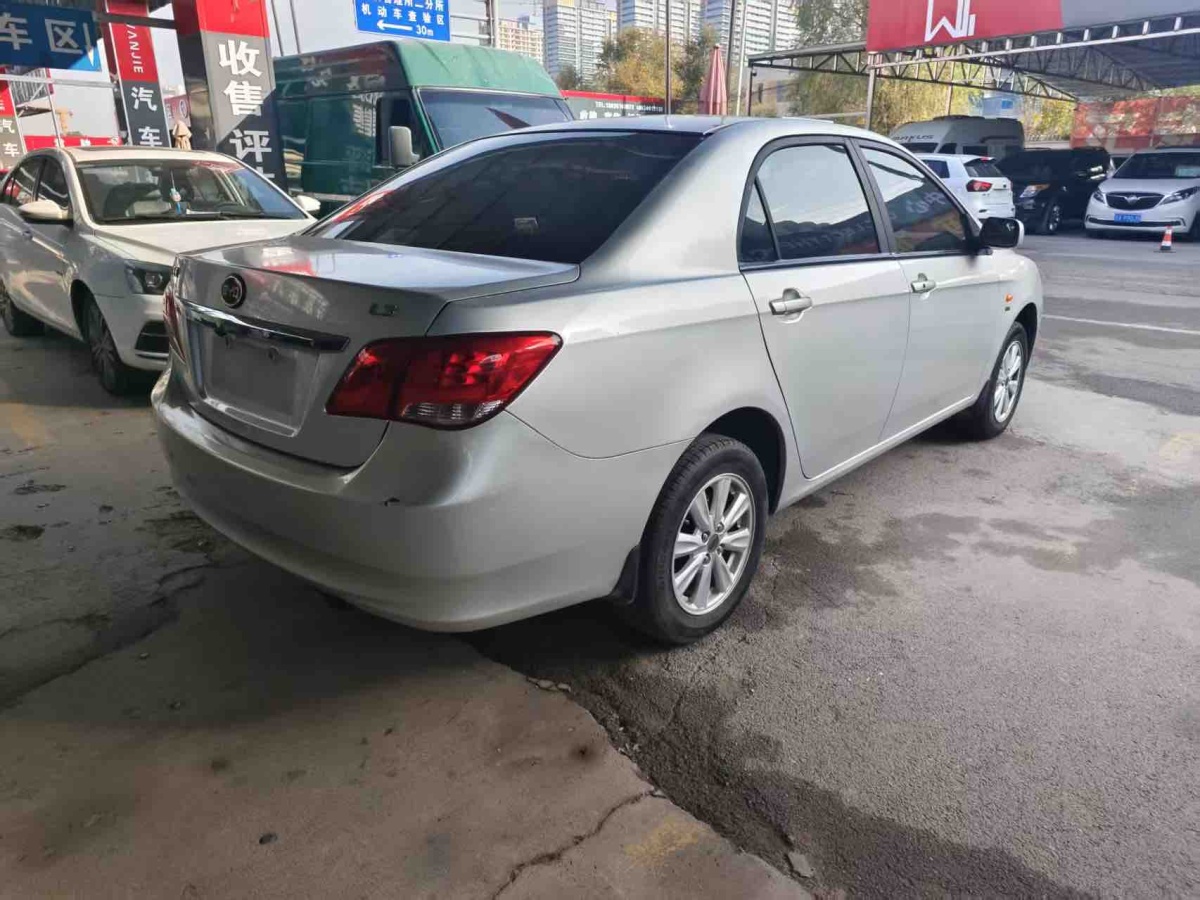 BYD L3 2013 car image #6