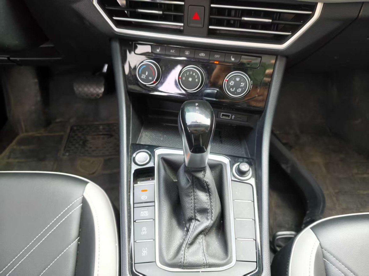 Jetta VA7 2025 car image #6