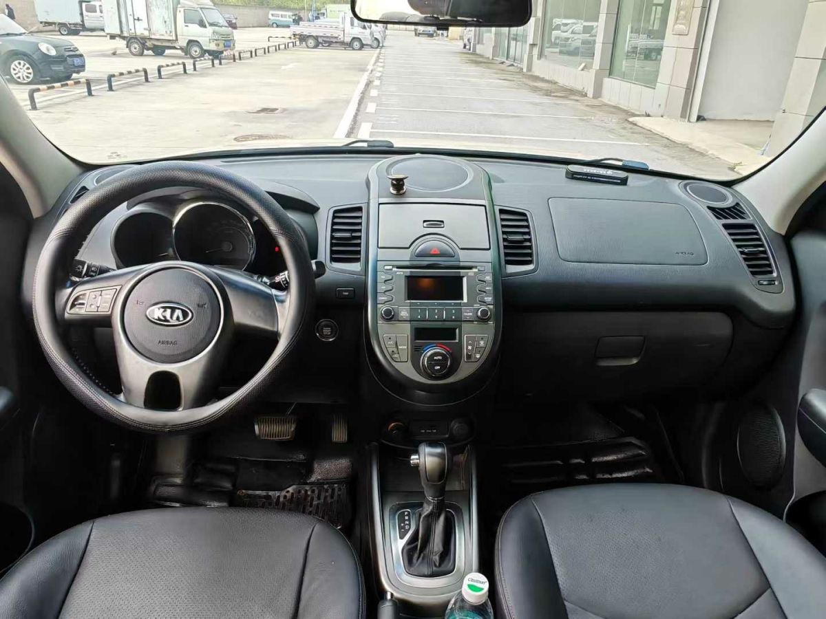 起亚 秀尔 2014 汽车图片 #6