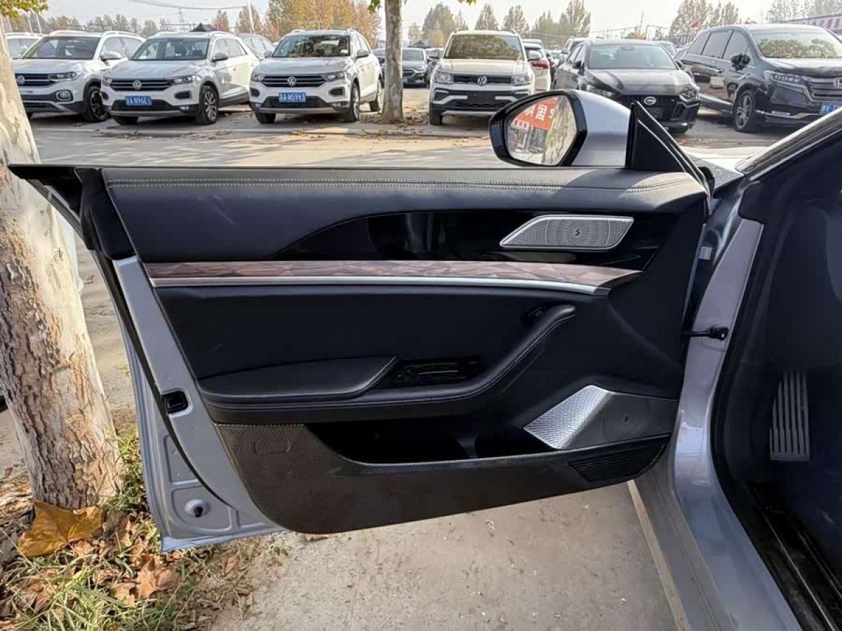 哪吒汽车 哪吒S 2023 汽车图片 #6