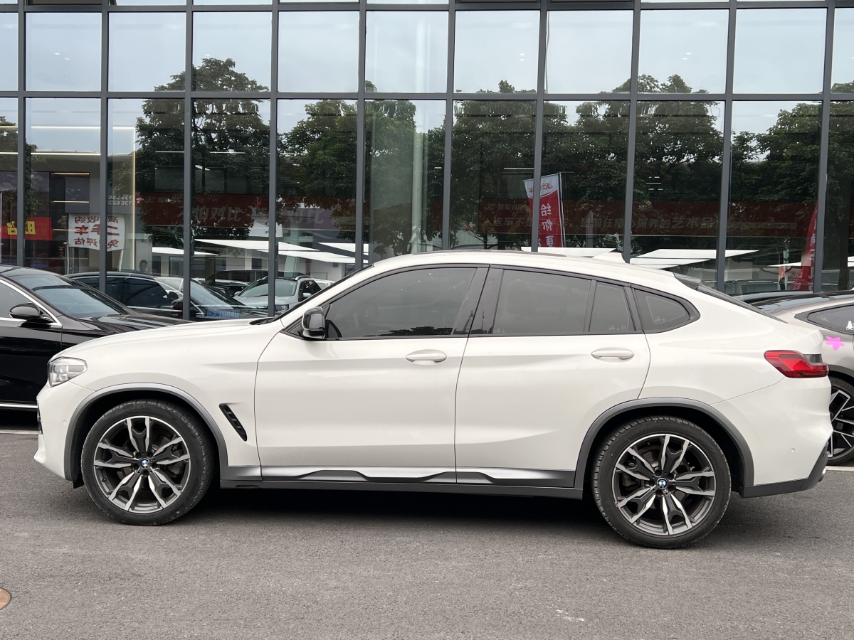 BMW X4 M 2018 car image #6