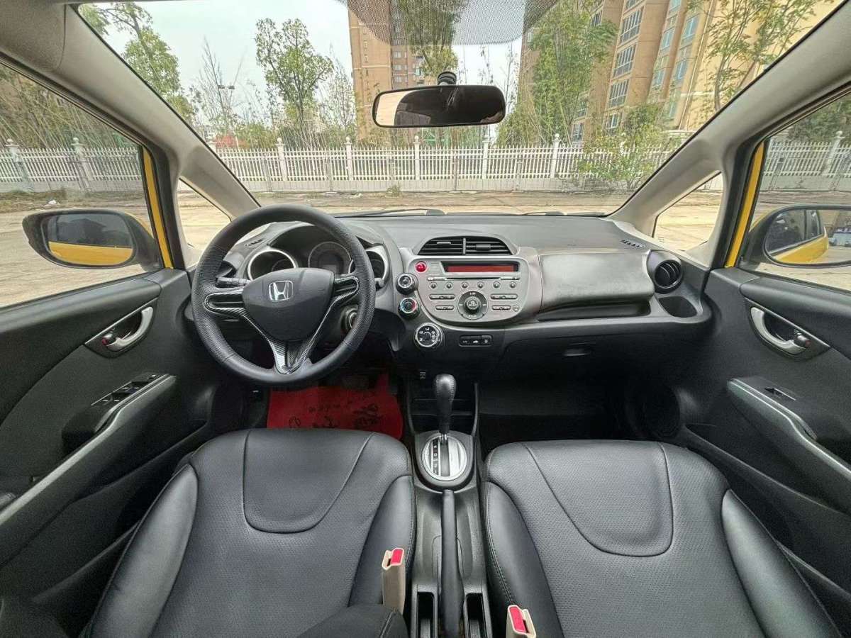 Honda Fit (Imported) 2013 #6 Honda Fit (Imported) 2013 car image #6