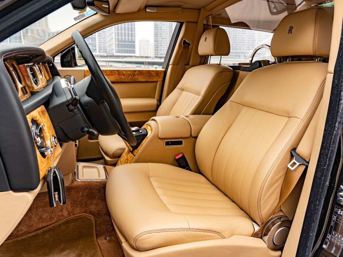 Rolls-Royce Phantom 2011 car image #6