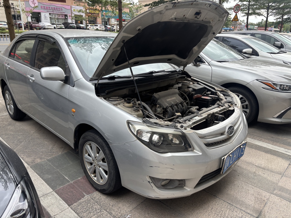 BYD M9 2012 #6 BYD M9 2012 car image #6