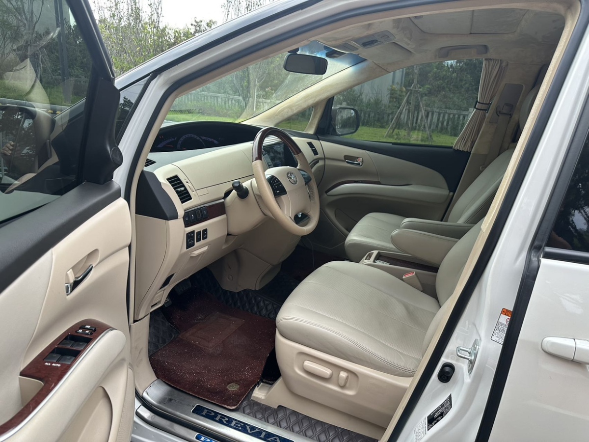 Toyota Previa 2020 image de voiture #6