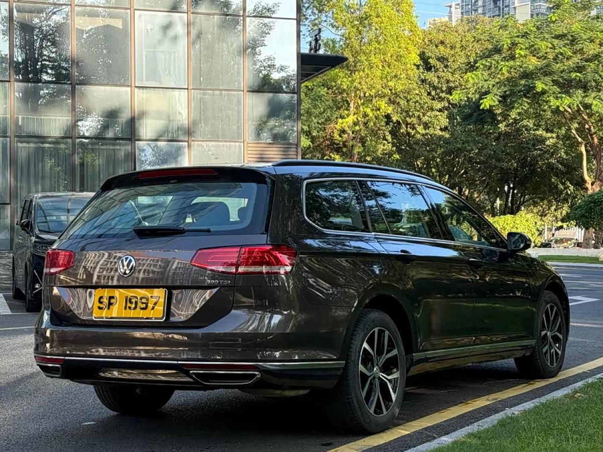 Volkswagen Passat Variant 2017 immagine di auto #6