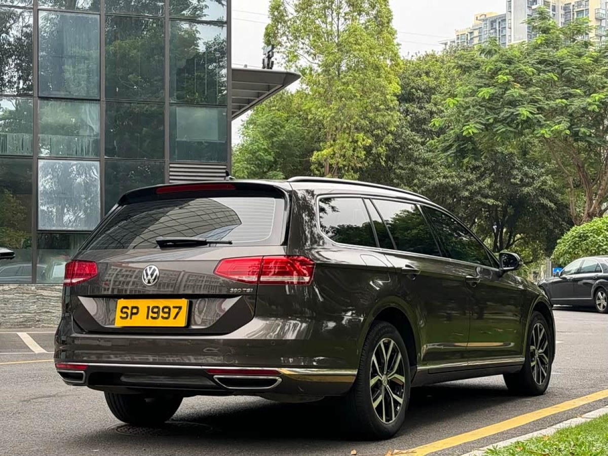 Volkswagen Passat Variant 2018 immagine di auto #6