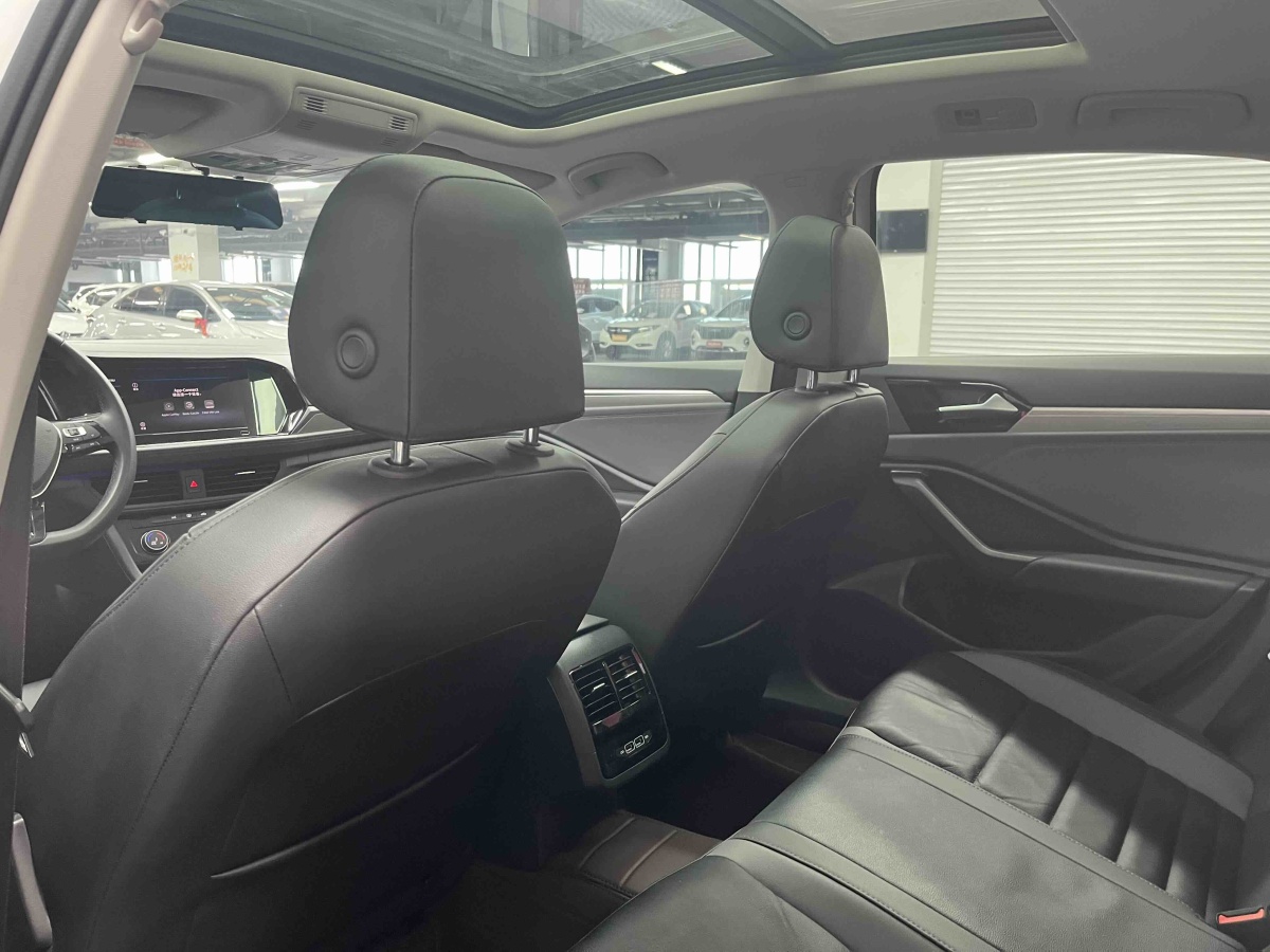 Volkswagen Sagitar 2021 #6 Volkswagen Sagitar 2021 immagine di auto #6