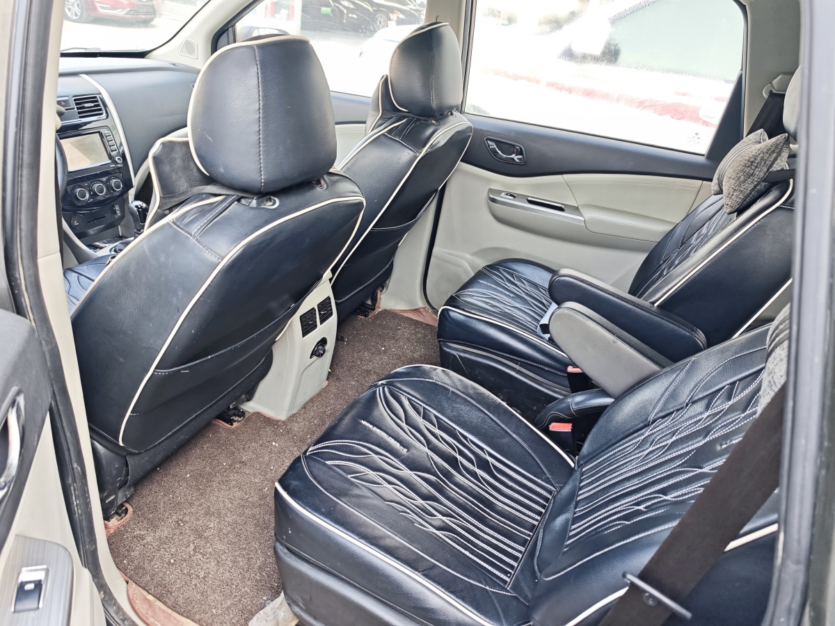 Forthing S500 2016 #6 Forthing S500 2016 car image #6