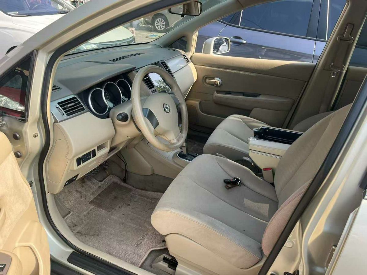 日产 颐达 2004 汽车图片 #6