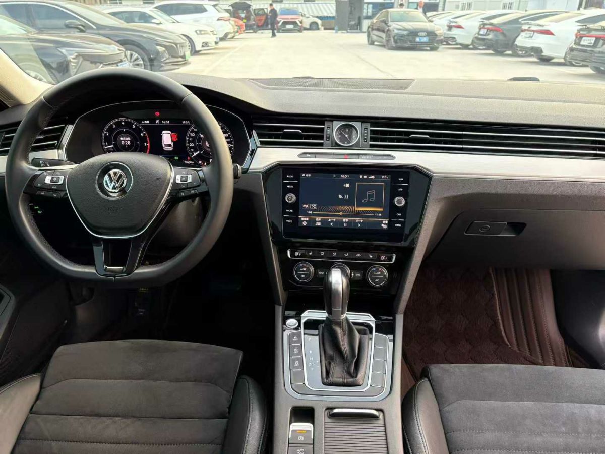 Volkswagen Passat Variant 2017 immagine di auto #6