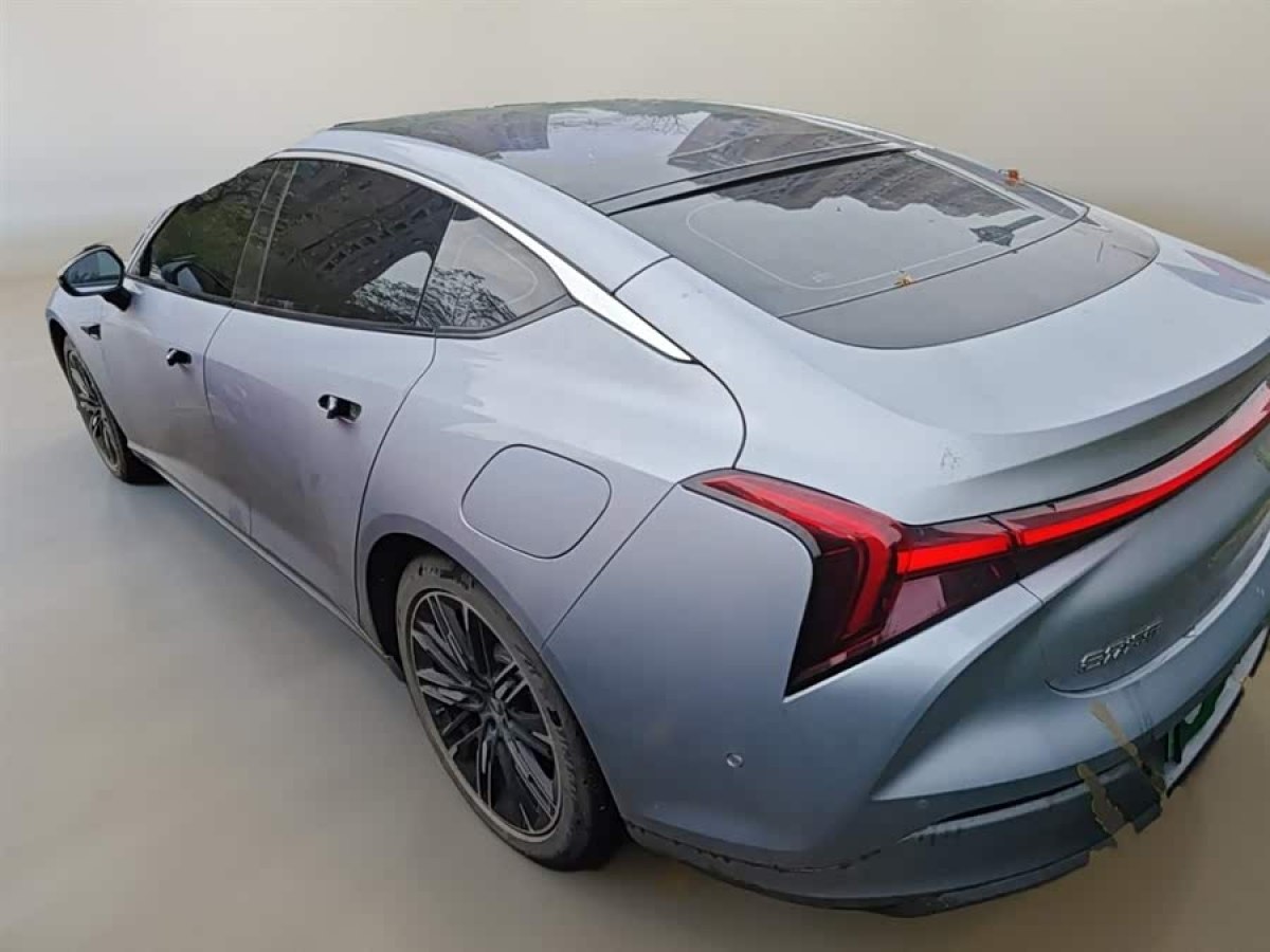 哪吒汽车 哪吒S 2023 汽车图片 #6