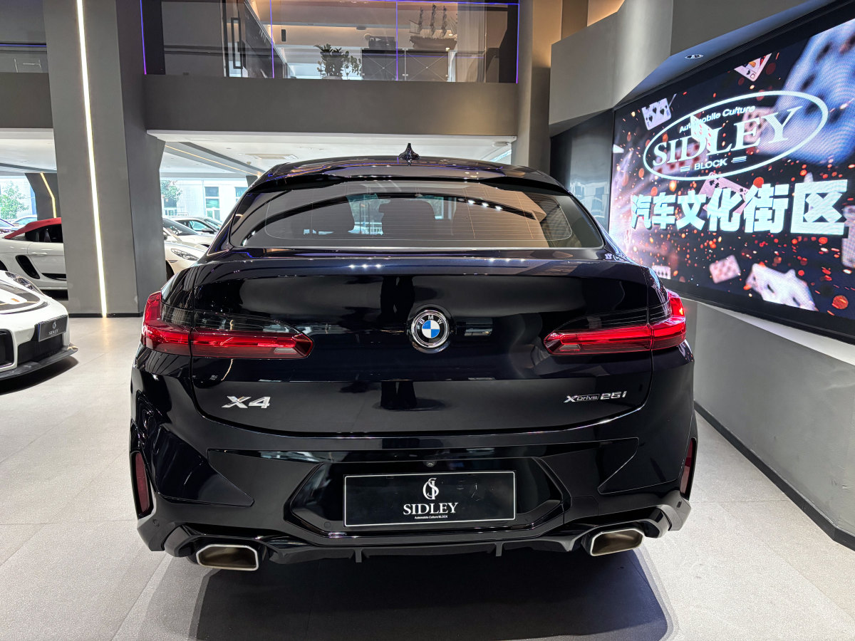 BMW X4 M 2023 car image #6