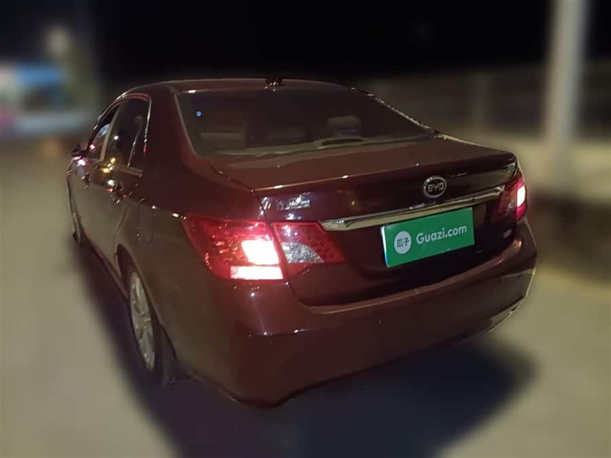 BYD SiRui 2013 imagem de carro #6