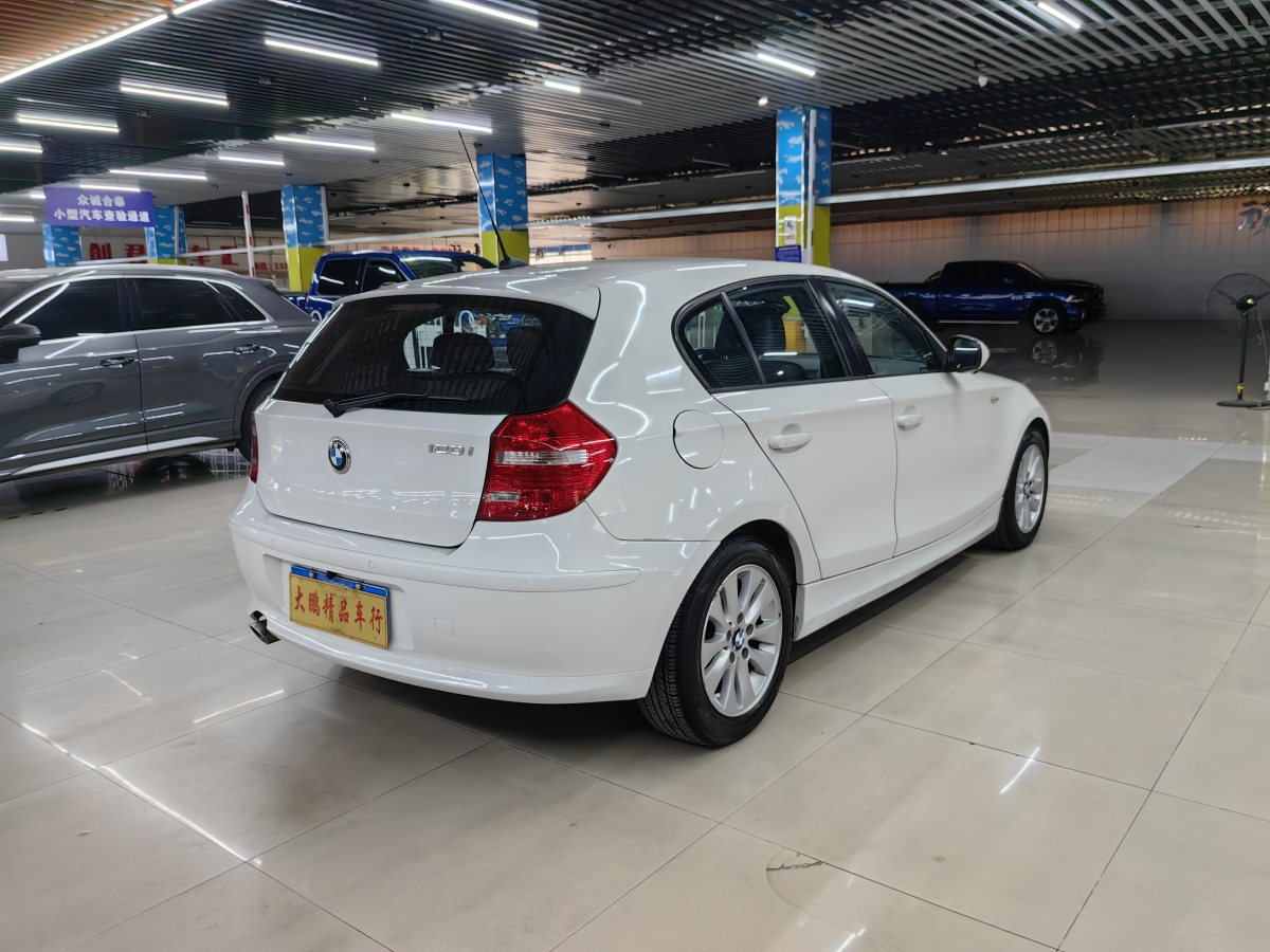 BMW 1 Series (Imported) 2011 car image #6