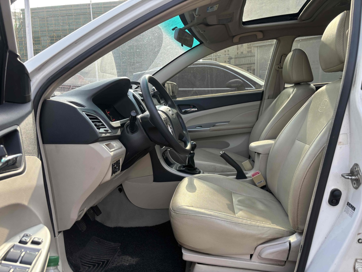 BYD F3 2014 car image #6